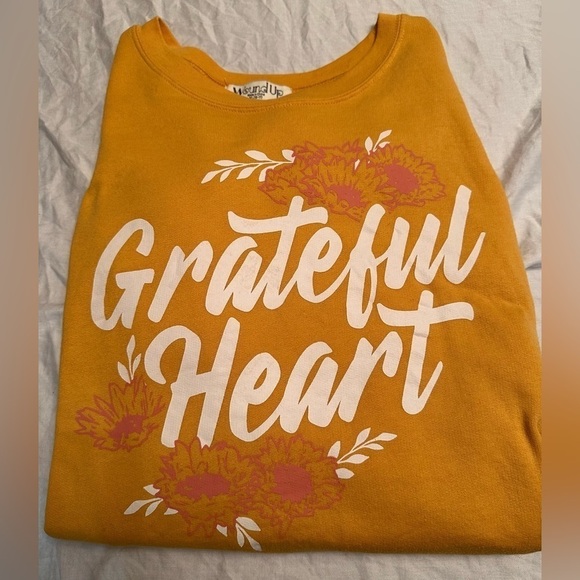 Wound Up Tops - 🎉Grateful Heart Sweatshirt Size XL